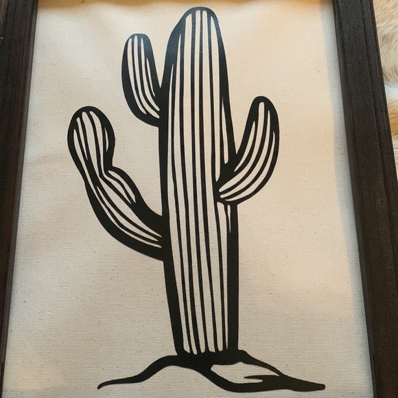 Western wall decor - Picture 2 of 3